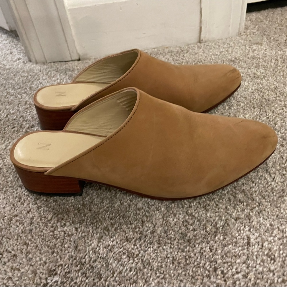 Nisolo mule